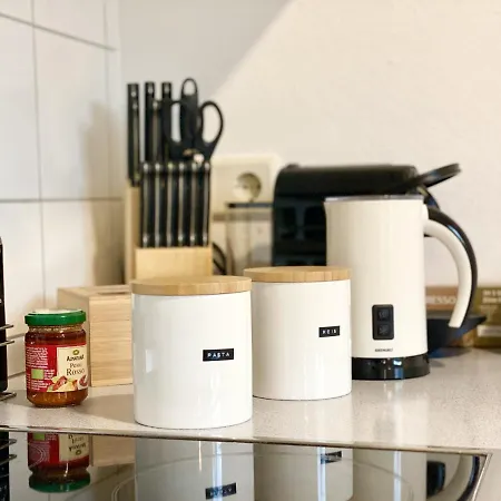 Design With Garden Perfect For 4 - Nespresso, Tv - 50m To Lake Wesslinger See, Worthsee, Ammersee, Pilsensee - A96 - S8 To Munich *